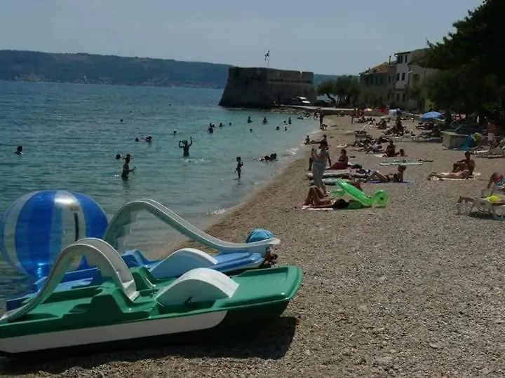 Apartman Mila Kastela 0*,  Croatia
